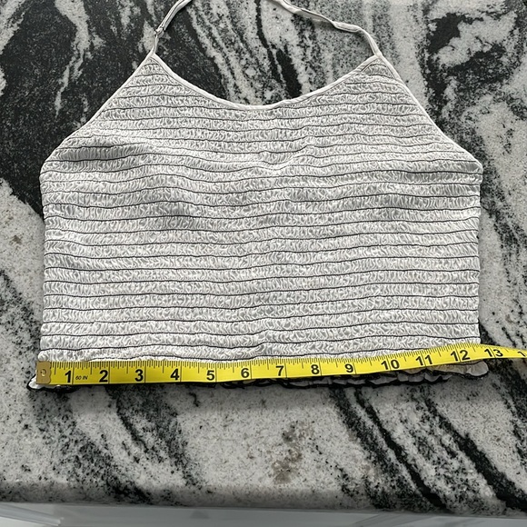 Guess Halter Striped Stretch Top Size Medium - Picture 7 of 10